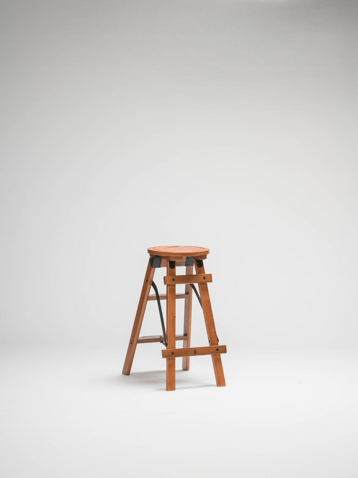 Bravo Step Ladder - Stool Ladder - Larkwood Furniture