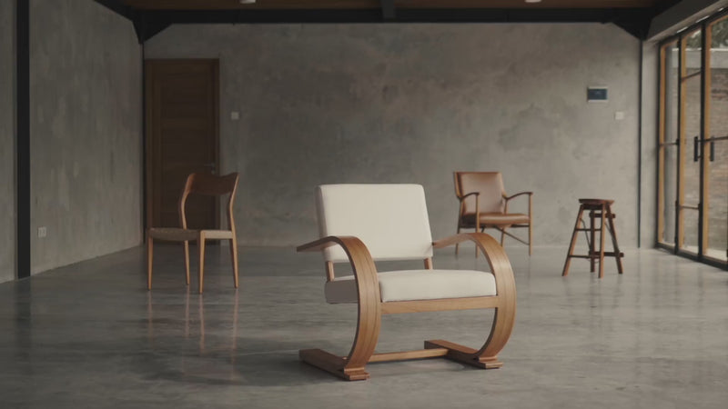 WHITE FRENCH CHAIR.mp4__PID:83ecfc35-2e99-4112-8d3d-e677f8c5b3cb